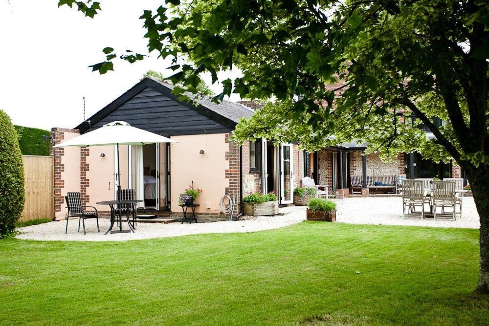 Bed and Breakfast The Old Hop Kiln Barn Petersfield Exterior foto